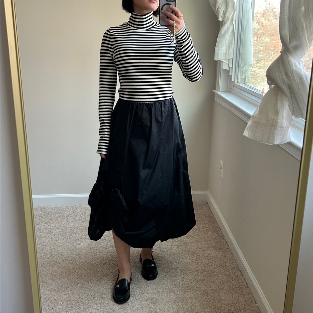 Zara ballon skirt with bow. S